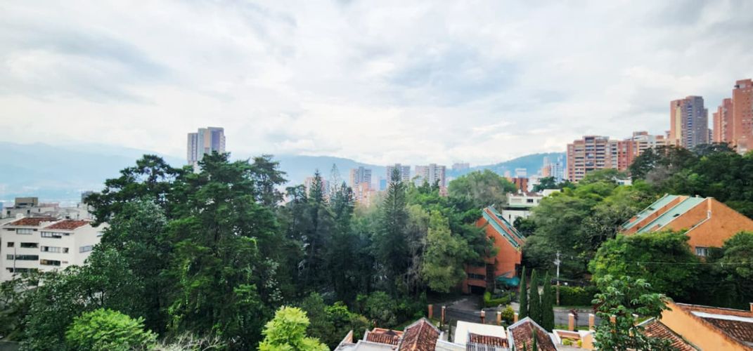 Apartamento de 3 alcobas en venta en El Tesoro, Medellín, 240 m² · foto 20 de 20