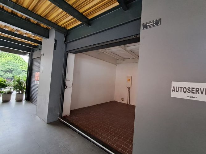 Local en arriendo en Moravia, Medellín, 19 m² · foto 2 de 16