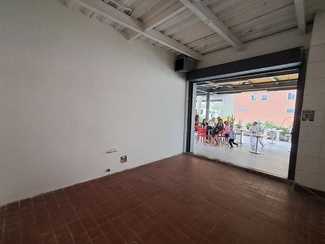 Local en arriendo en Moravia, Medellín, 19 m² · foto 5 de 16