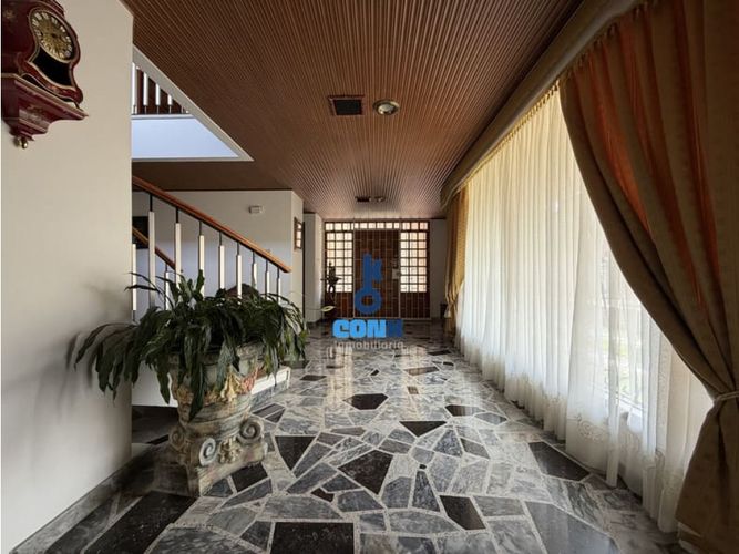 Casa de 4 alcobas en venta en La Calleja, Bogotá, 371 m² · foto 5 de 24