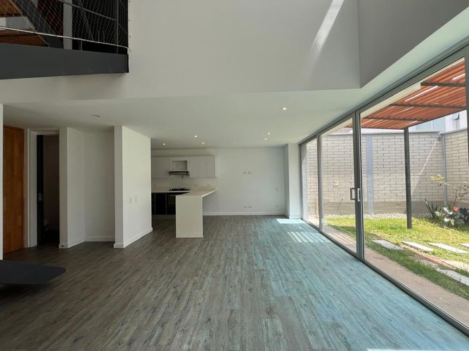 Casa de 3 alcobas en venta en Guapante, Rionegro, 178 m² · foto 2 de 16