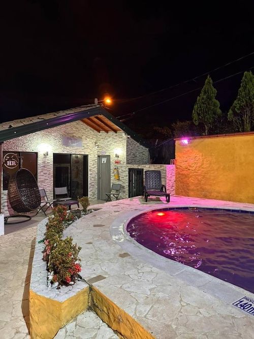 Casa de 12 alcobas en venta en Actividad Multiple, Copacabana, 380 m² · foto 8 de 24