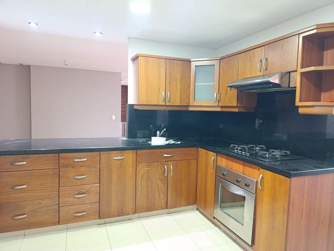Apartamento de 2 alcobas en arriendo en El Poblado, Medellín, 118 m² · foto 8 de 20
