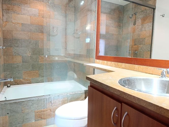 Apartamento de 2 alcobas en arriendo en El Poblado, Medellín, 118 m² · foto 19 de 20