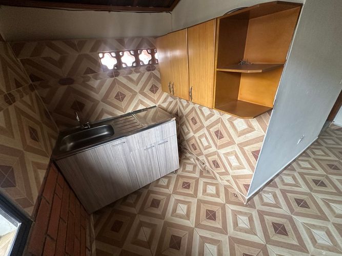 Bodega en arriendo en Bellavista, Bello, 230 m² · foto 7 de 12