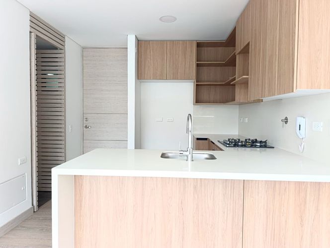 Apartamento de 1 alcoba en arriendo en Los Balsos, Medellín, 67 m² · foto 6 de 15