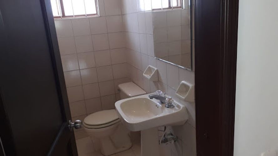 Casa de 4 alcobas en venta en Santa Barbara, Bogotá, 380 m² · foto 7 de 8