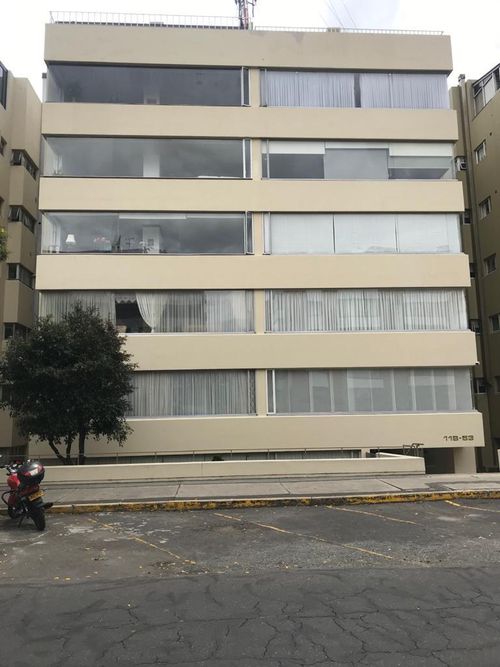 Apartamento en venta en Santa Barbara, Bogotá · foto 10 de 12