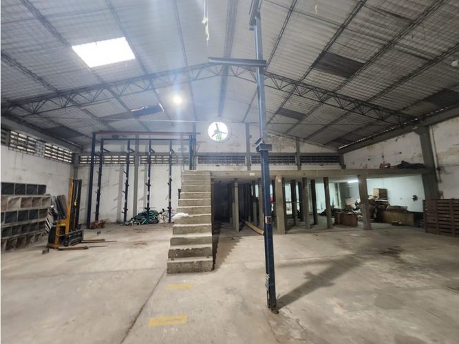 Bodega en arriendo en Pie De La Popa, Cartagena, 617 m² · foto 3 de 9
