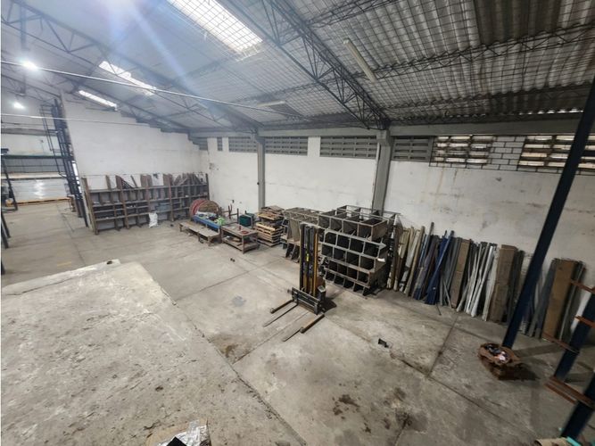 Bodega en arriendo en Pie De La Popa, Cartagena, 617 m² · foto 5 de 9