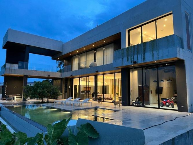 Casa de 4 alcobas en venta en Llano Grande, Rionegro, 1000 m² · foto 4 de 21
