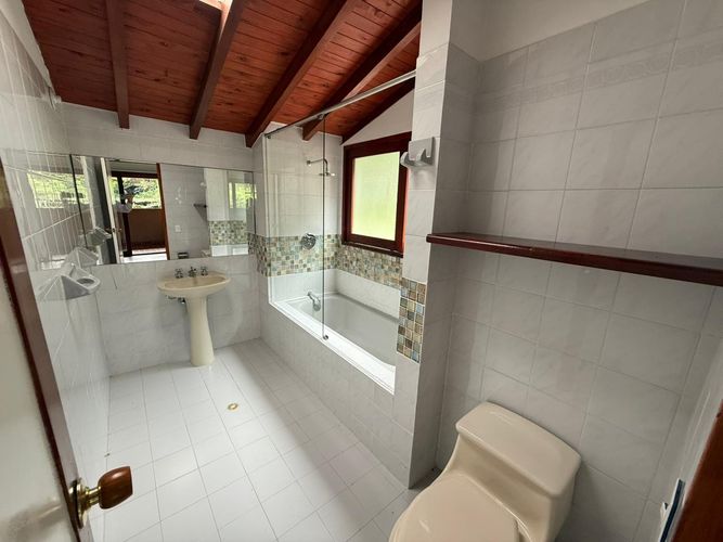 Oficina en arriendo en Las Brujas, Envigado, 400 m² · foto 6 de 24