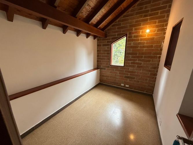 Oficina en arriendo en Las Brujas, Envigado, 400 m² · foto 10 de 24