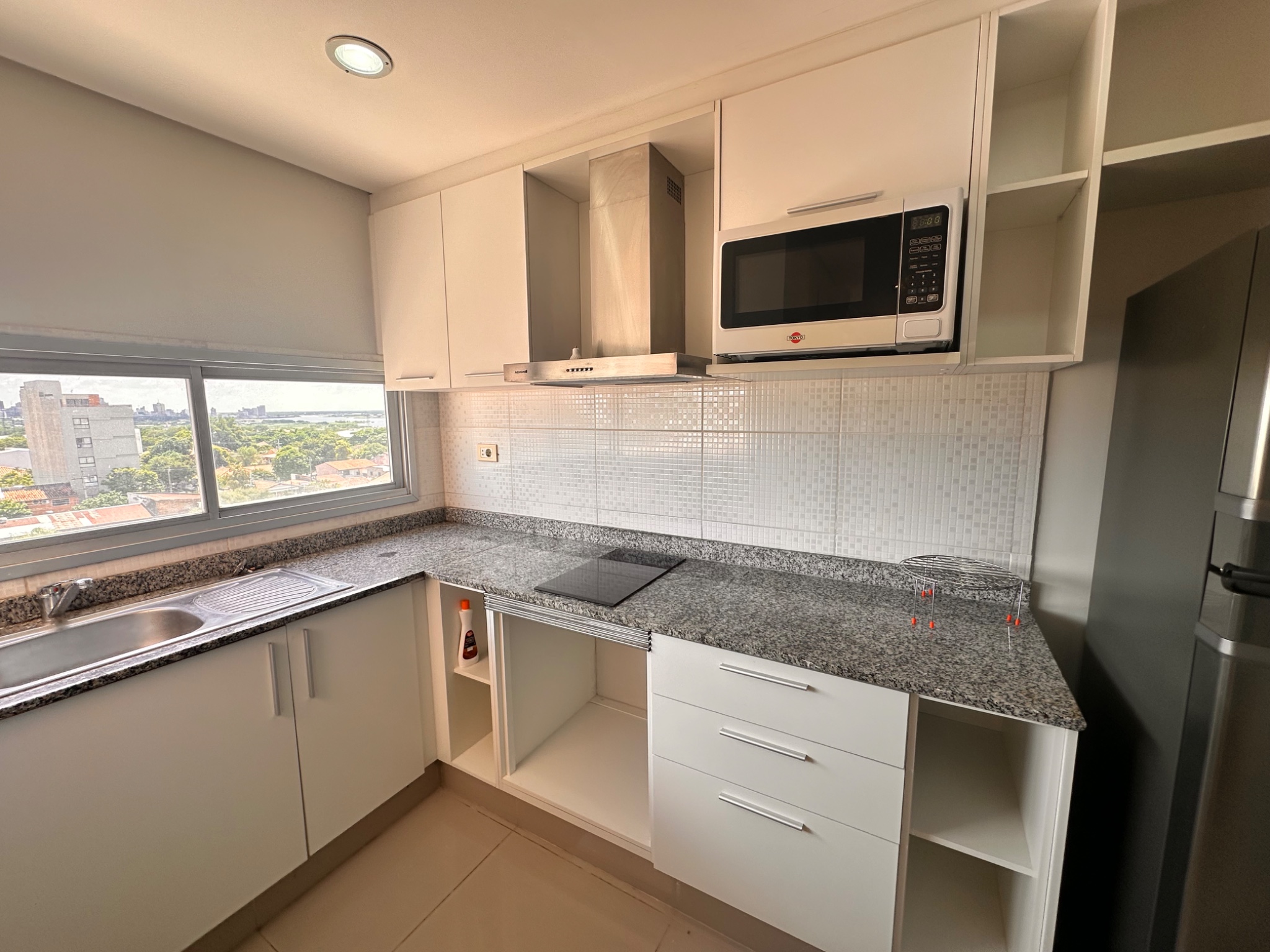 SE ALQUILA AMOBLADO — foto 3