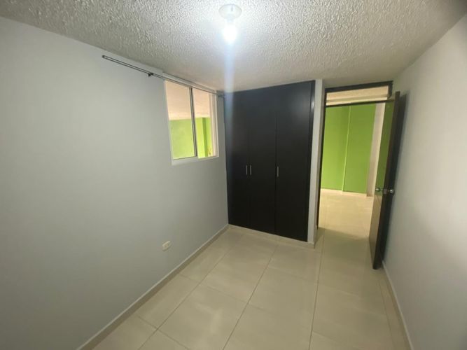 Apartamento de 3 alcobas en venta en Villa Campestre, Girón, 72 m² · foto 5 de 12