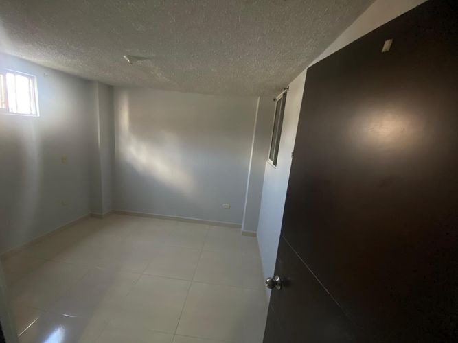 Apartamento de 3 alcobas en venta en Villa Campestre, Girón, 72 m² · foto 9 de 12