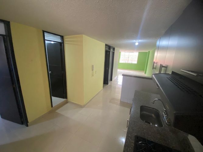 Apartamento de 3 alcobas en venta en Villa Campestre, Girón, 72 m² · foto 3 de 12
