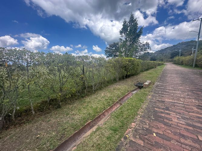Lote en venta en Sindamanoy, Chía, 10000 m² · foto 14 de 19