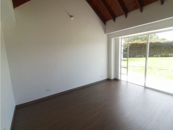 Casa de 3 alcobas en venta en Cr Reserva Del Sol, Mosquera, 278 m² · foto 10 de 16