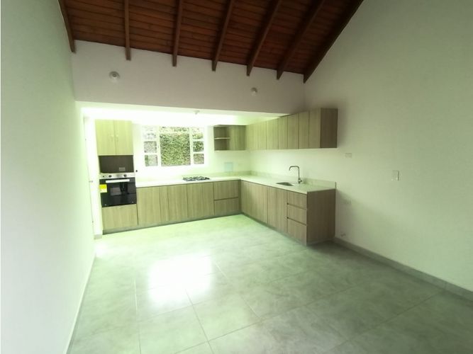 Casa de 3 alcobas en venta en Cr Reserva Del Sol, Mosquera, 278 m² · foto 11 de 16