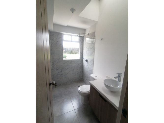 Casa de 3 alcobas en venta en Cr Reserva Del Sol, Mosquera, 278 m² · foto 16 de 16