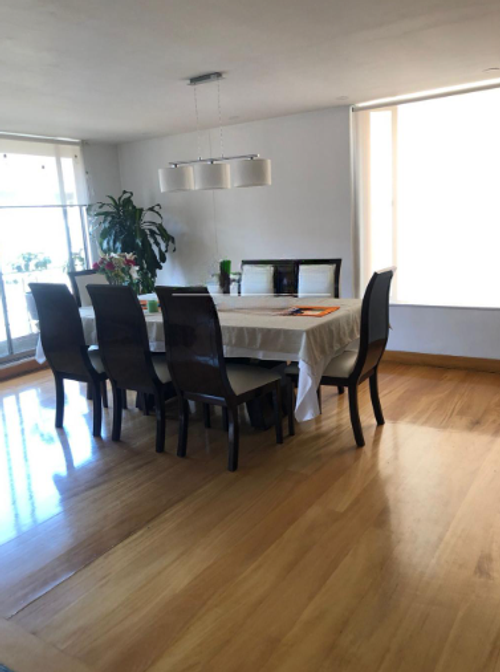 Apartamento de 3 alcobas en venta en La Carolina, Bogotá, 205 m² · foto 2 de 8