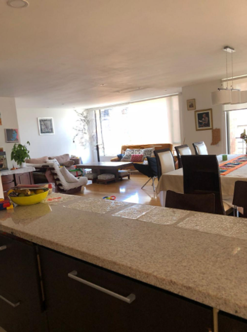 Apartamento de 3 alcobas en venta en La Carolina, Bogotá, 205 m² · foto 5 de 8