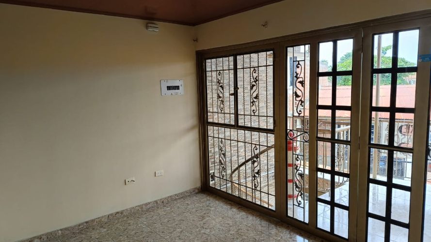 Casa de 6 alcobas en venta en Candelaria, 60 m² · foto 15 de 21