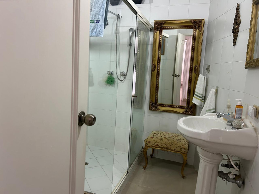 Apartamento en venta en El Poblado, Medellín [No disponible] 4