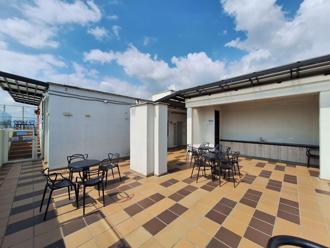 Apartamento de 1 alcoba en venta en La Flora, Cali, 36 m² · foto 21 de 24