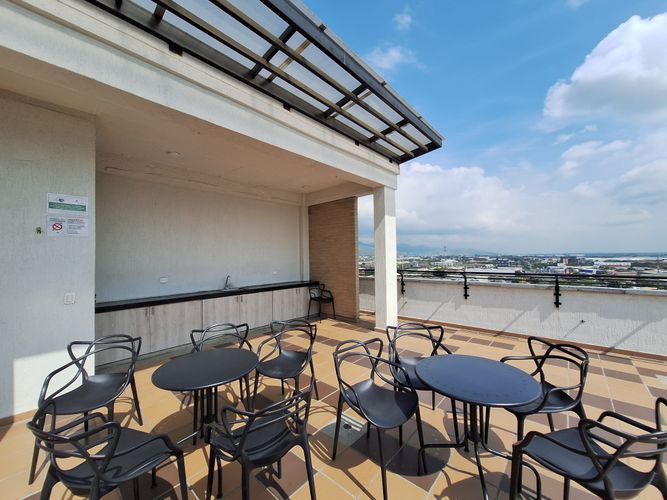 Apartamento de 1 alcoba en venta en La Flora, Cali, 36 m² · foto 23 de 24