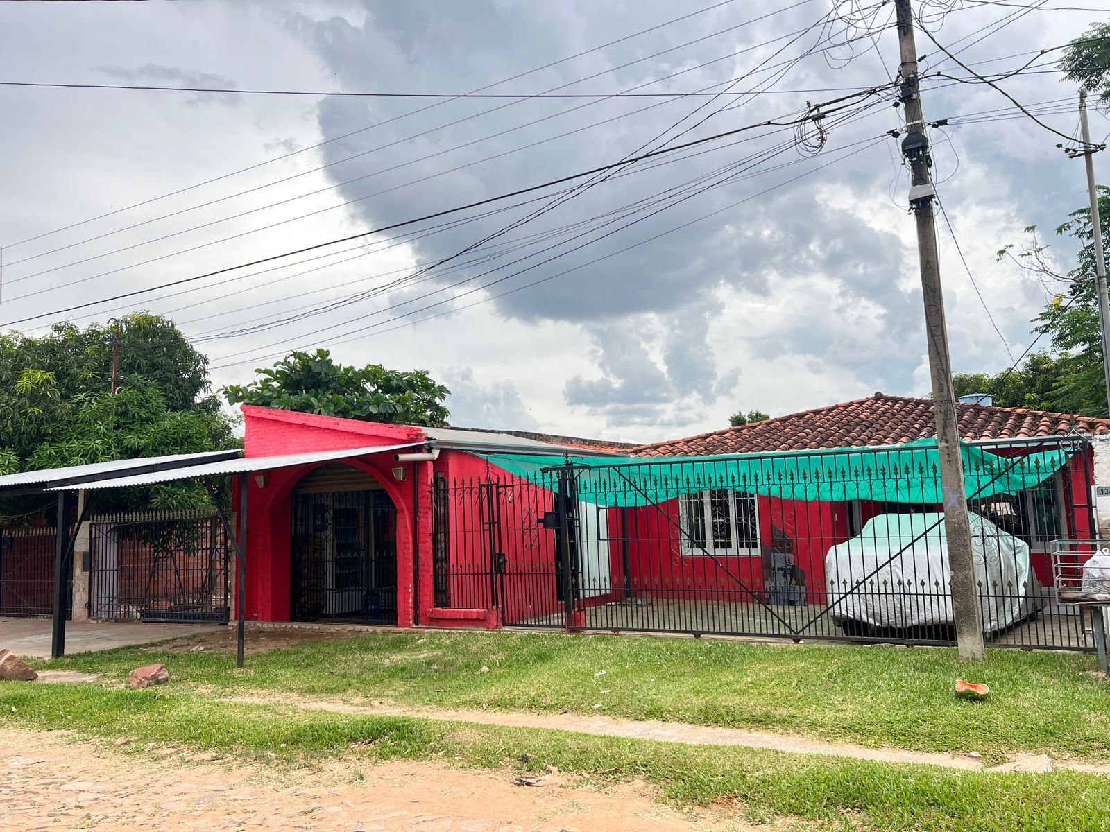 EN VENTA AMPLIA CASA EN LIMPIO - EL PORTAL — foto 2