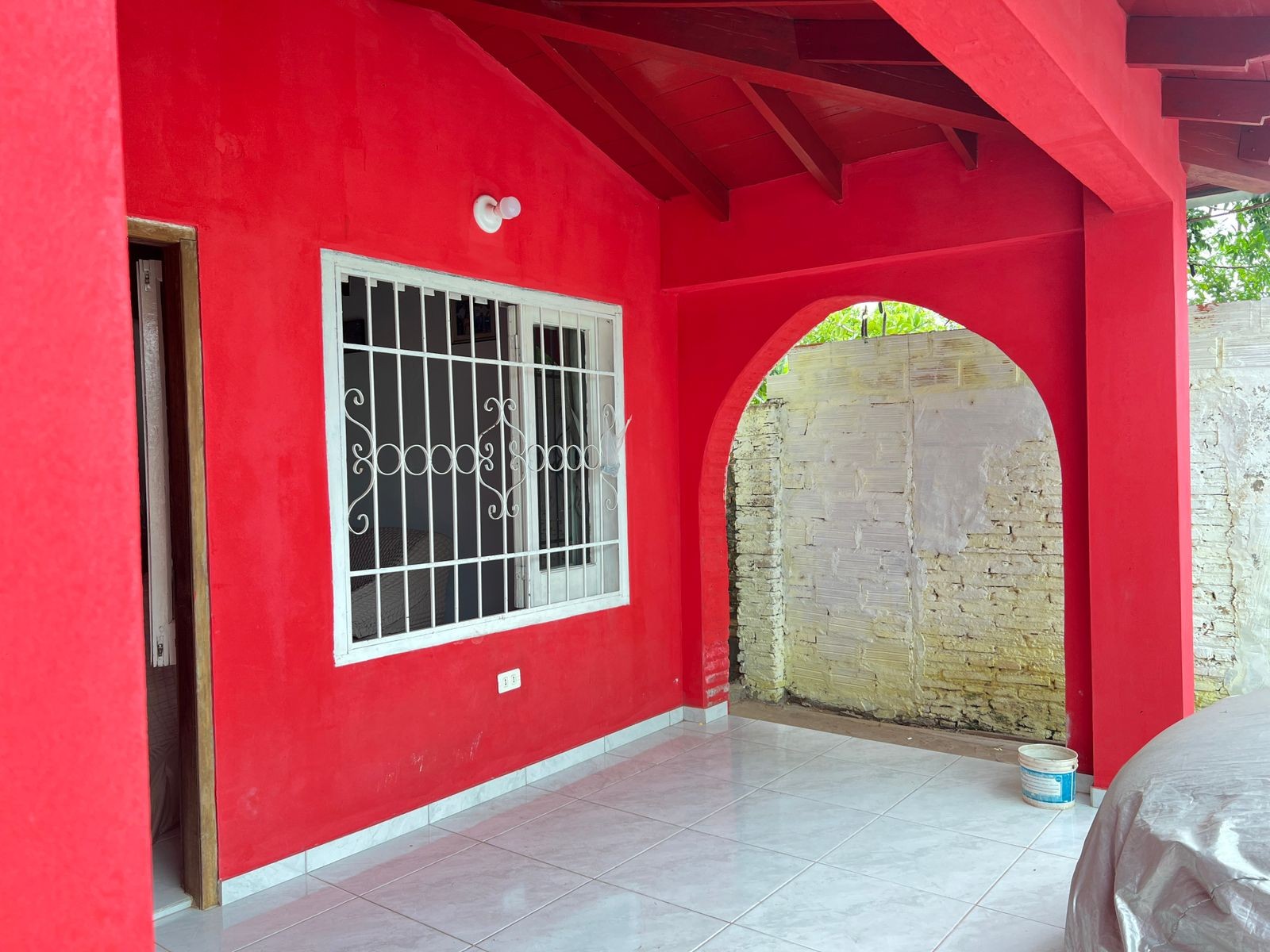 EN VENTA AMPLIA CASA EN LIMPIO - EL PORTAL — foto 3