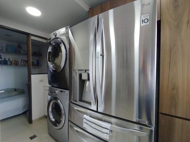 Apartamento de 3 alcobas en arriendo en El Tesoro, Medellín, 140 m² · foto 13 de 20