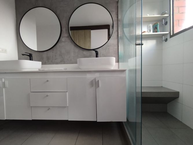 Apartamento de 3 alcobas en arriendo en El Tesoro, Medellín, 140 m² · foto 14 de 20