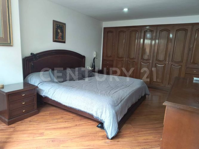 Apartamento de 1 alcoba en arriendo en Santa Barbara Central, Bogotá, 162 m² · foto 12 de 24