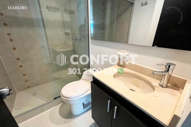 Apartamento de 3 alcobas en arriendo en Ciudad Del Río, Medellín, 77 m² · foto 3 de 18