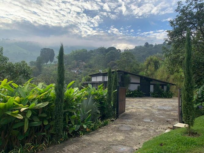 Casa de 3 alcobas en venta en La Tablaza, La Estrella, 300 m² · foto 3 de 13