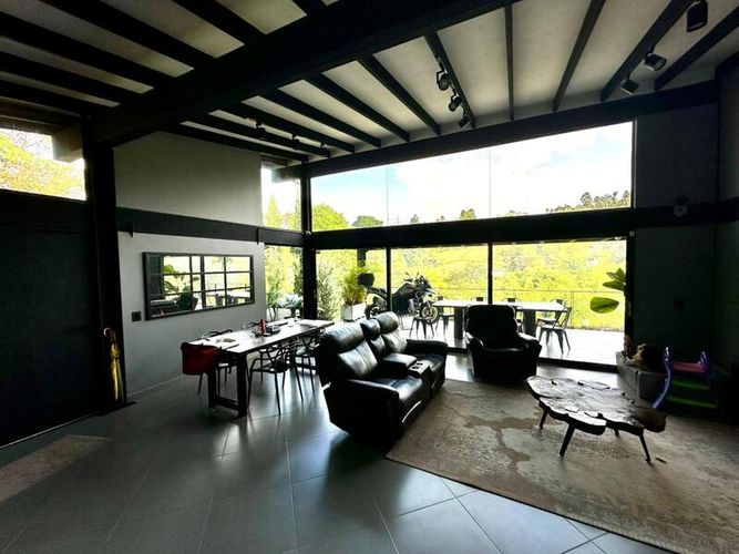 Casa de 3 alcobas en venta en La Tablaza, La Estrella, 300 m² · foto 7 de 13
