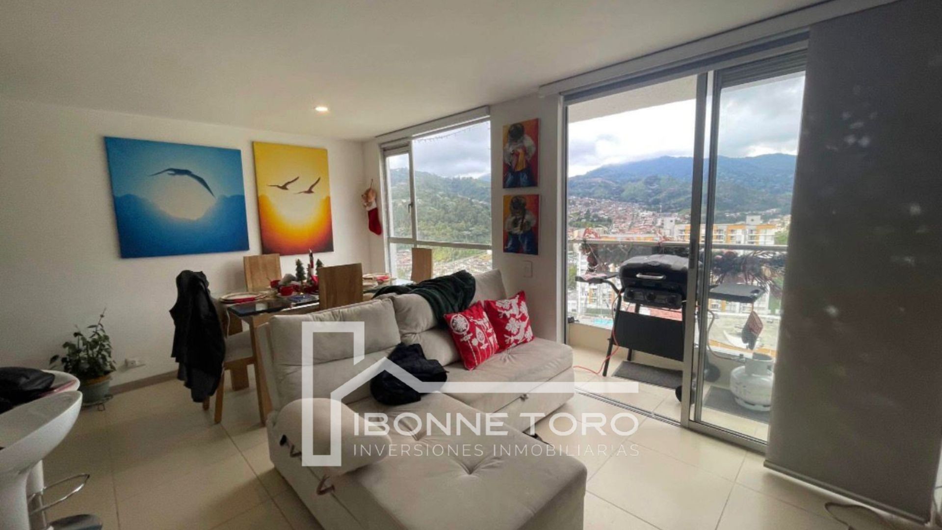 Apartamento en venta en Baja Suiza, Manizales · foto 3 de 11