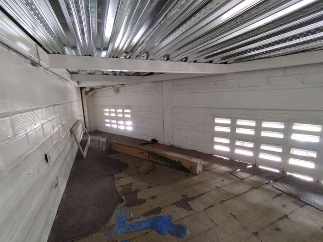 Bodega en arriendo en Trinidad, Medellín, 100 m² · foto 4 de 8