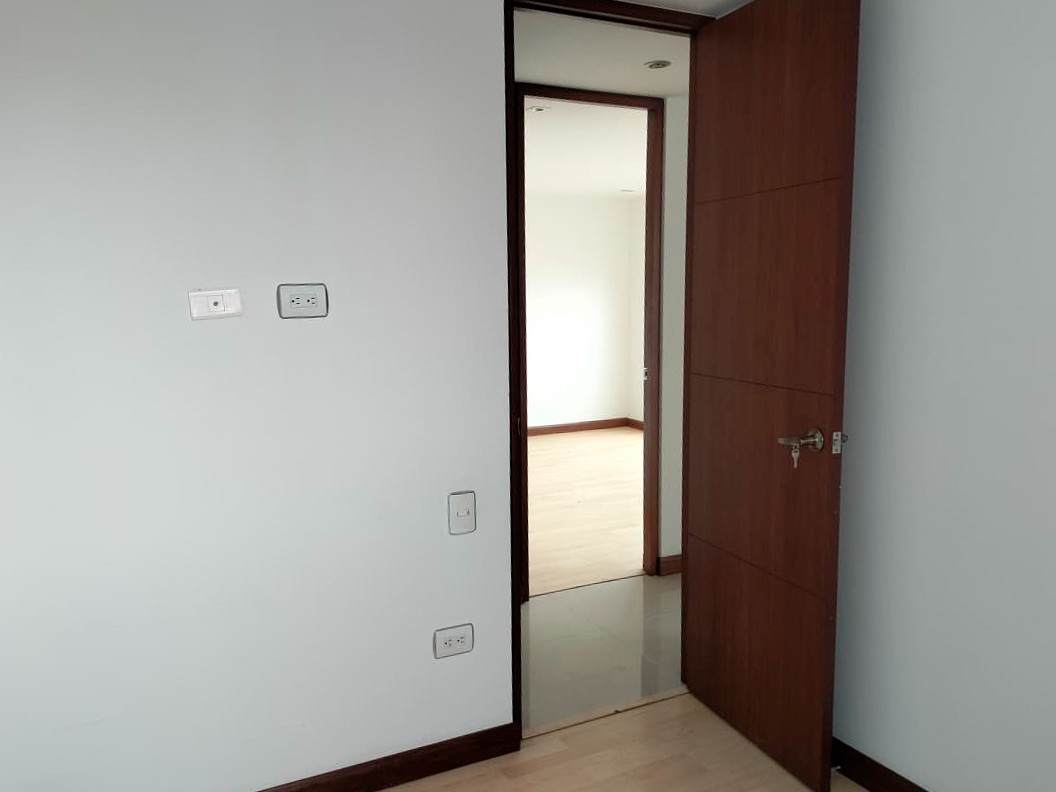 Apartamento en venta en El Poblado, Medellín · foto 14 de 19