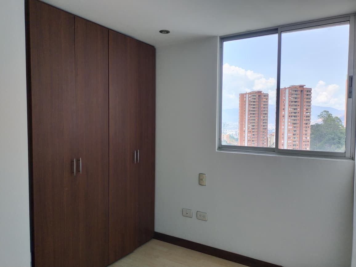 Apartamento en venta en El Poblado, Medellín · foto 17 de 19