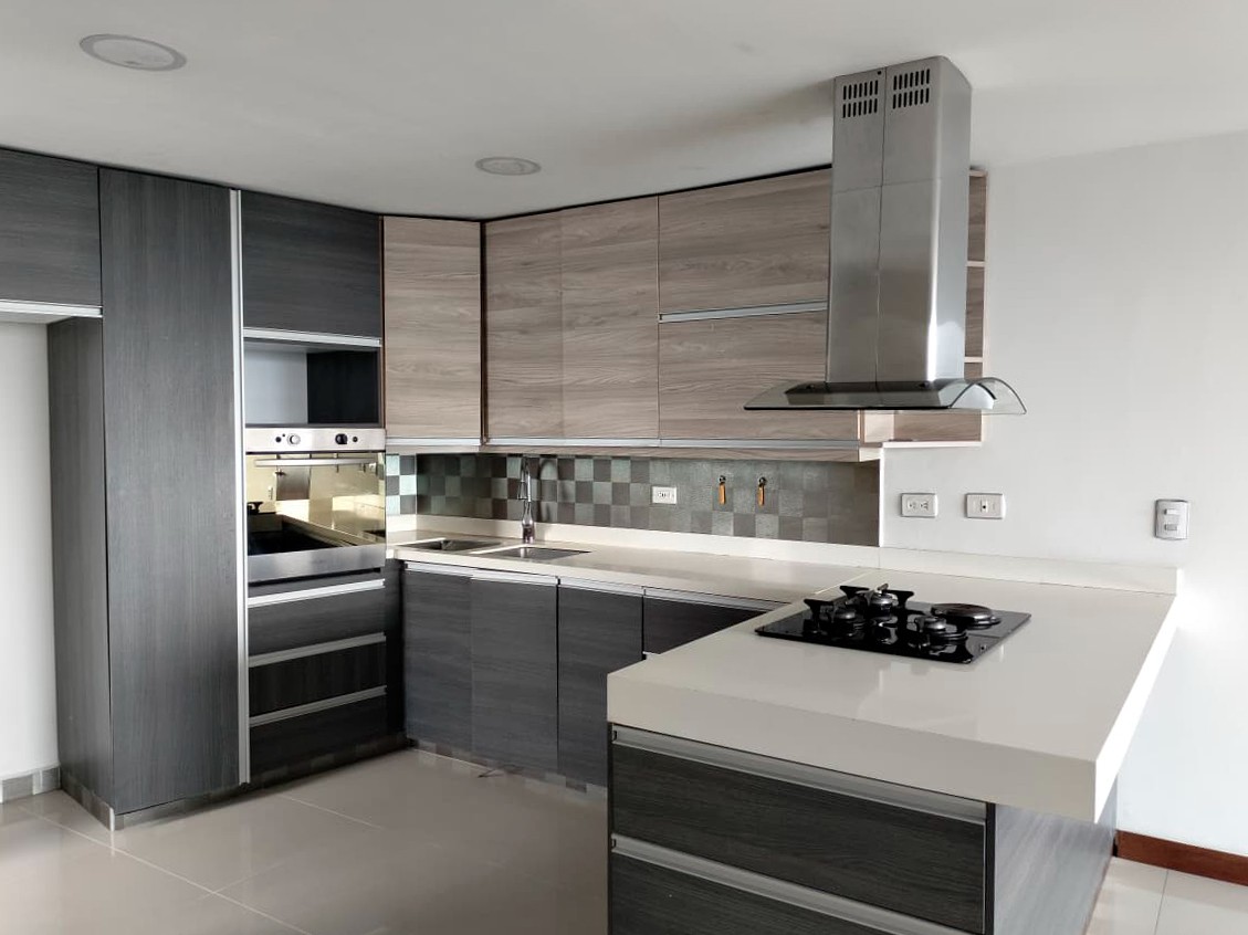 Apartamento en venta en El Poblado, Medellín · foto 6 de 19