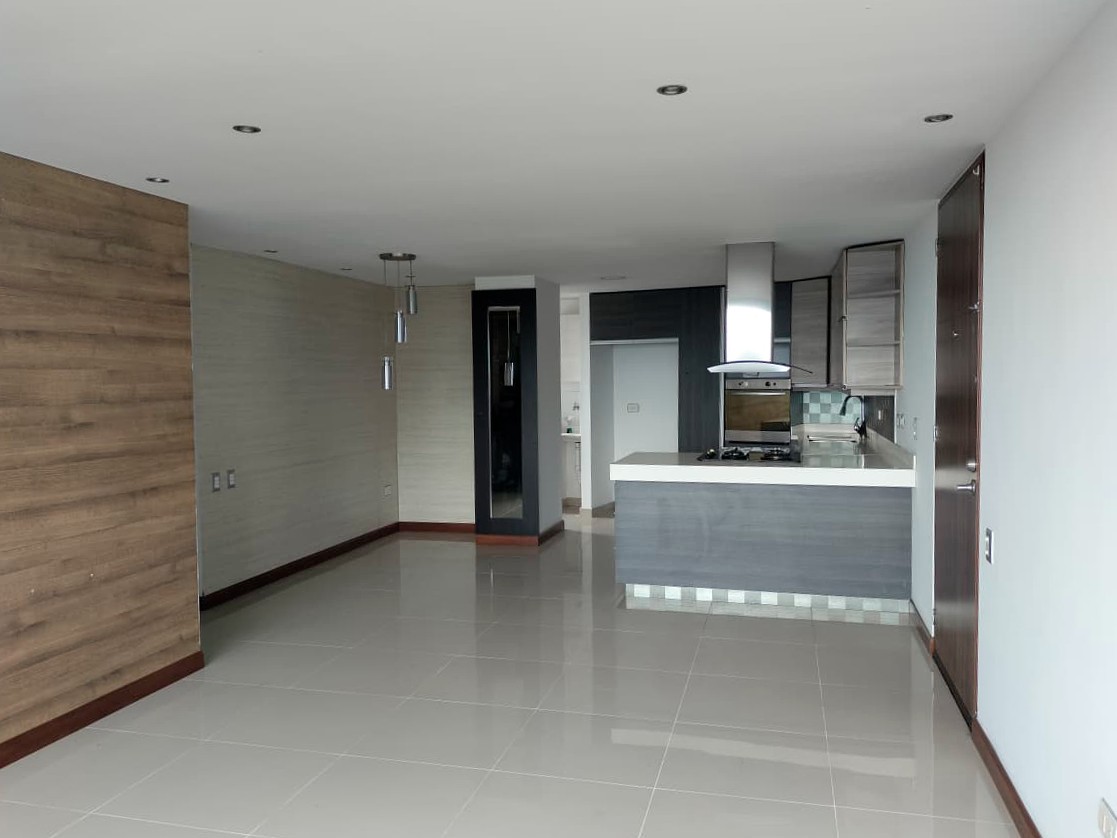 Apartamento en venta en El Poblado, Medellín · foto 5 de 19