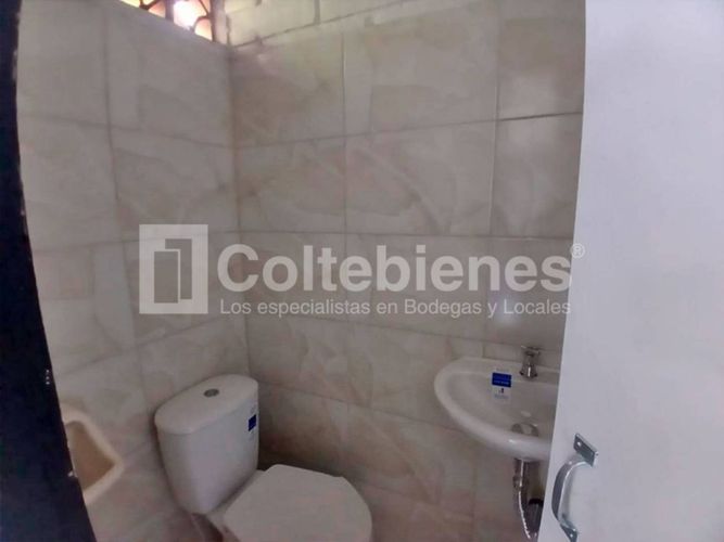 Bodega en venta en El Carmelo, Itagüí, 300 m² · foto 11 de 11