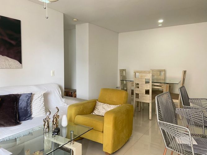 Apartamento de 3 alcobas en venta en Aldea Verde, Sabaneta, 74 m² · foto 3 de 18