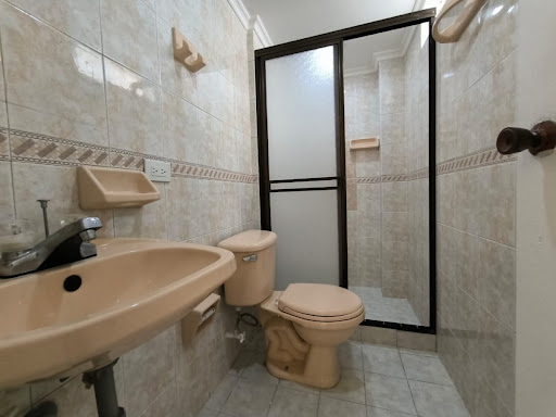 Apartamento en arriendo en Caicedo, Medellín · foto 2 de 17