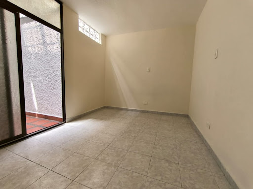 Apartamento en arriendo en Caicedo, Medellín · foto 7 de 17
