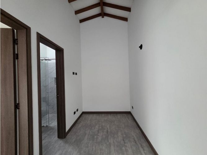Casa de 4 alcobas en venta en El Porvenir, Rionegro, 162 m² · foto 5 de 11